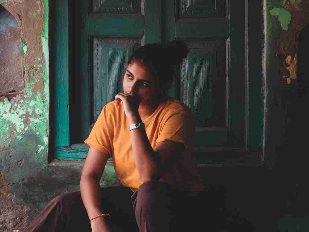 young-woman-thinking-about-what-to-do-abou-pregnancy